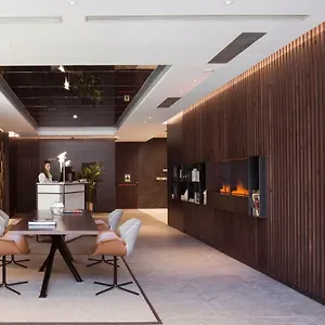Yomo Centric Hotell