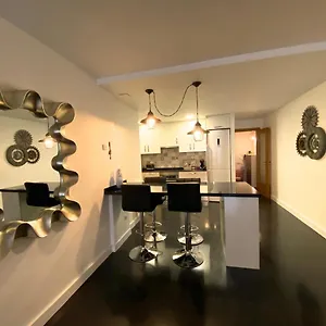 Callaueta, Centro Comercial Appartement